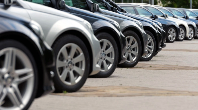 Daha 9 nəqliyyat vasitəsi özəlləşdirilib 