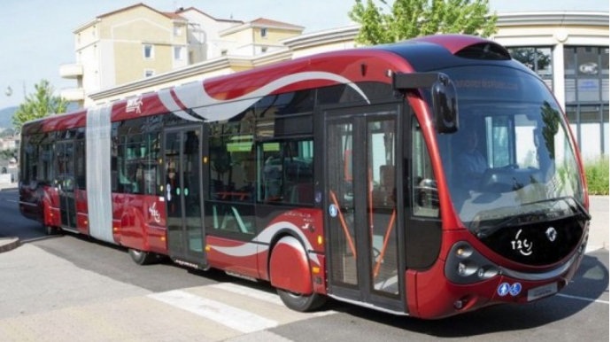 Bakıda azyaşlını sərnişin avtobusu vurub