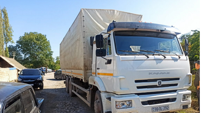 Qubada azyaşlını yük maşını vurub - FOTO 