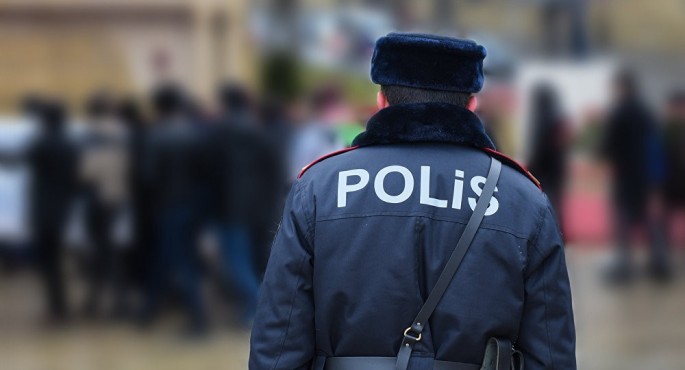 Bakı polisi vətəndaşlara qayğı göstərir - VİDEO