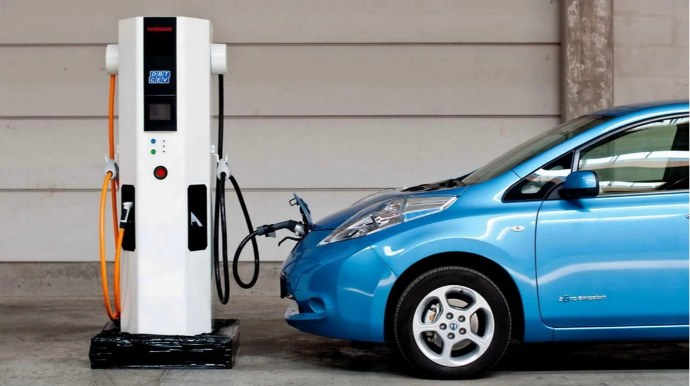 Avtomobilləri bir dəqiqəyə tam şarj etmək mümkün olacaq 