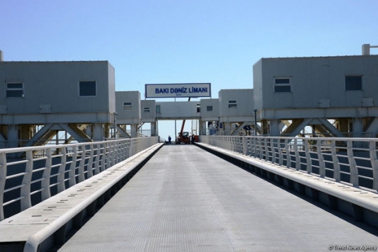 Deputat: "Bakı Limanı milyardlarla gəlir gətirəcək"