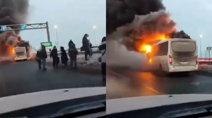 В Санкт-Петербурге переполненный пассажирами автобус загорелся на мосту  - ВИДЕО