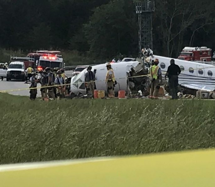 Sərnişin təyyarəsi qəzaya uğradı: 2 ölü, 2 yaralı - FOTO