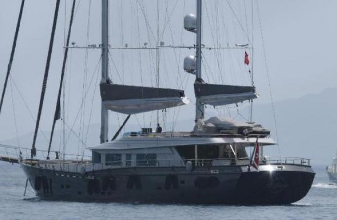 Azərbaycanlı milyarderin arvadına aldığı lüks yaxta tapıldı - FOTO