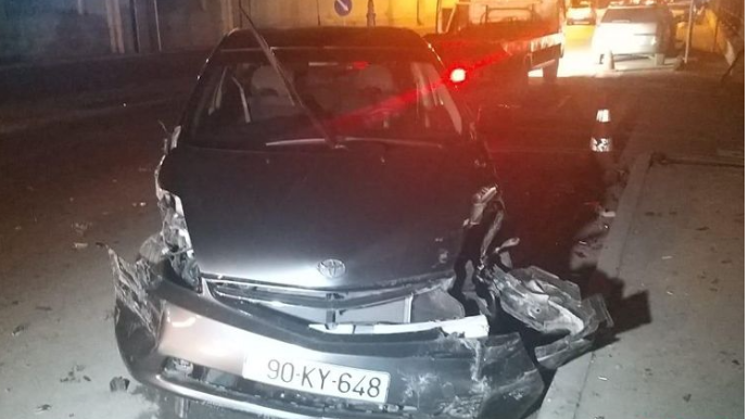 Abşeronda avtomobil yük maşınına çırpılıb: dəhşətli qəza - VİDEO