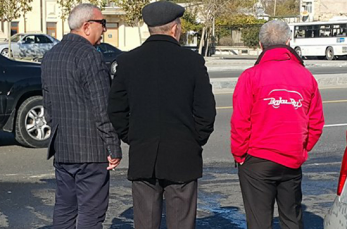 Bakıda məmur oğlu atası ilə birlikdə qəzaya düşdü, özü ağır yaralandı - FOTOLAR