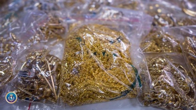 Novxanıda qadınların olduğu avtomobil yük maşınına çırpıldı: 1 ölü, 1 yaralı