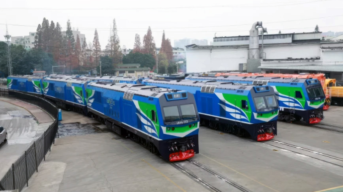 Azərbaycan və Qazaxıstan ADY üçün lokomotivlərin istehsalını müzakirə ediblər