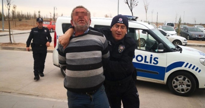 TIR sürücüsündən əxlaqsız hərəkət  - 15 yaşlı oğlanı...