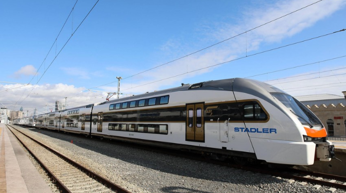 Bakı-Sumqayıt qatarına minənlər ötən il 550 min dəfə təmassız ödəniş edib