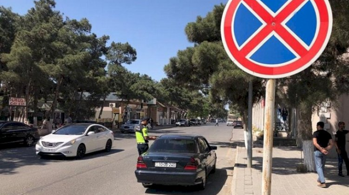 Küçədə nişanlar düzgün quraşdırılmayıb? - “Dayanma icazəsi o zaman olar ki...” 