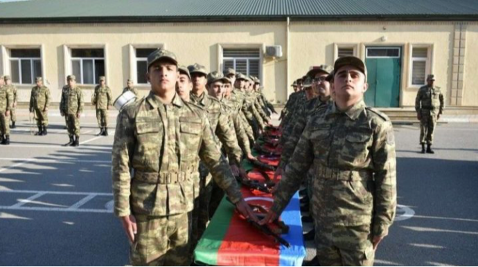 Bu şəxslər hərbi xidmətdən möhlət ala bilər – VACİB AÇIQLAMA