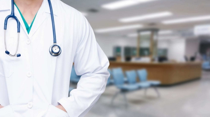 Tibbi xidmətin göstərilməsi qaydalarını pozmaya görə yeni cəzalar müəyyənləşdi 