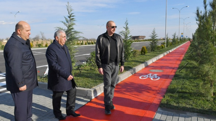 Prezident Ağdam şəhərinin daxili yollarında aparılan işlərlə tanış olub  - FOTO