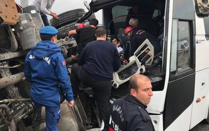 Türkiyədə ağır qəza baş verdi - 17 yaralı var - FOTOLAR