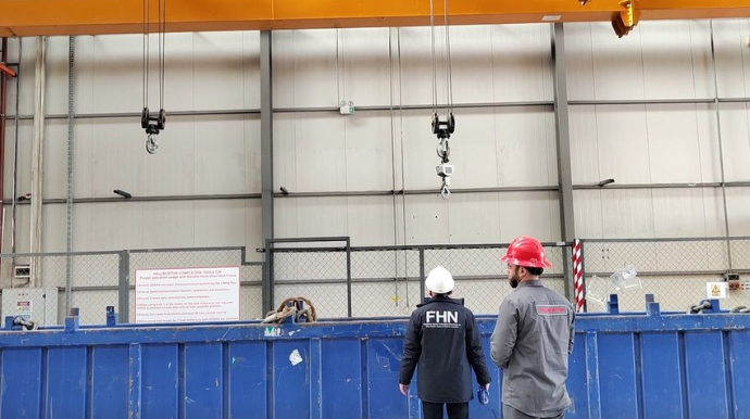 Bakıda şirkətə məxsus təhlükəli kranın fəaliyyəti dayandırılıb  - VİDEO