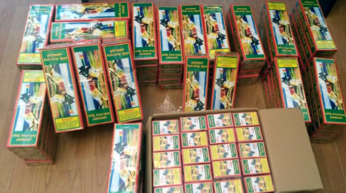 В Хатаинском районе задержан мужчина, пытавшийся продать 480 коробок пиротехники