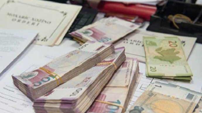 Rayon sakininin 9 min dolları əlindən alındı