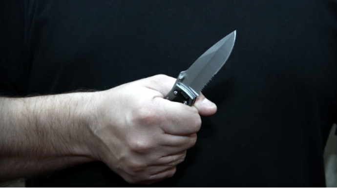 Gəncədə 40 yaşlı kişi bıçaqlanıb, hadisəni törətməkdə qohumu şübhəli bilinir 