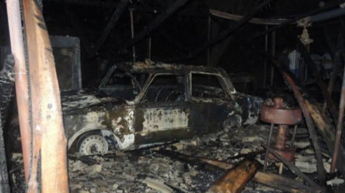 Şəki sakini öz avtomobilini yandırdı