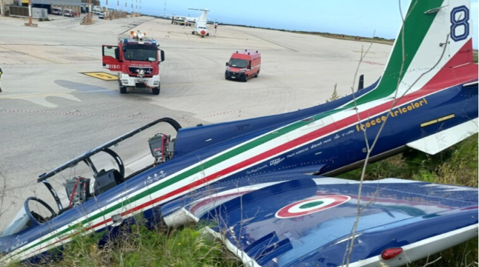 Hərbi Hava Qüvvələrinə məxsus təyyarələr havada toqquşub