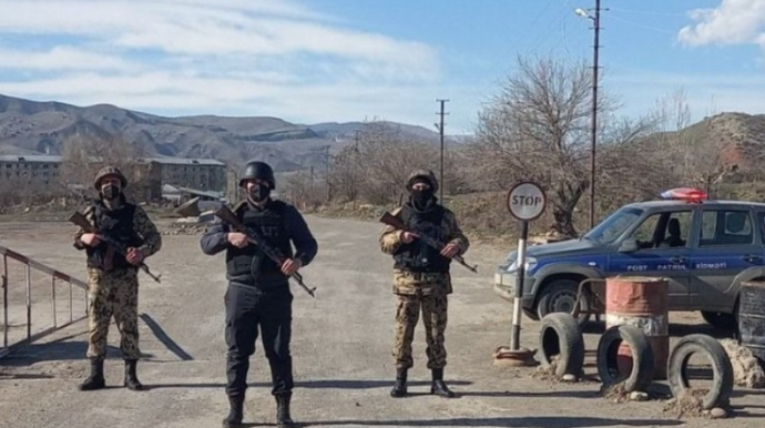 Azad olunan ərazilərə qanunsuz daxil olmaq istəyən şəxslər saxlanılıb