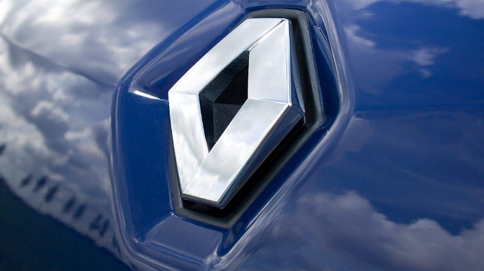 “Renault”  çip çatışmazlığına görə istehsalı azaldır