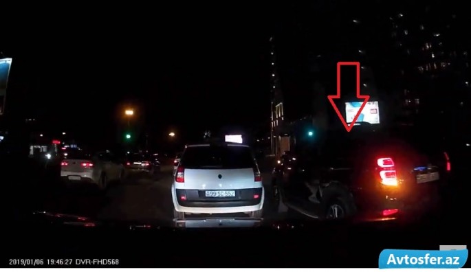 Bir metr boş yer görən kimi özünü "soxanlar" - VİDEO