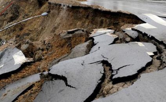 Sürüşmə zonaları aktivləşir - Magistral yollarda uçqunlar baş verir
