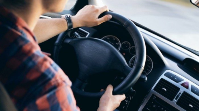 Narkotikin təsiri altında avtomobil idarə edən sürücü saxlanıldı