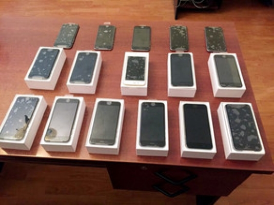 Avtomobildən 16 ədəd “iPhone” aşkar ediblər - Gömrükçülər
