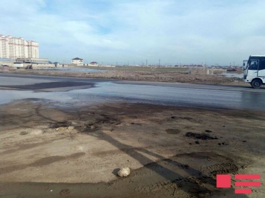 Göl daşdı: Kürdəxanı-Pirşağı yolunu və evləri su basıb - FOTO