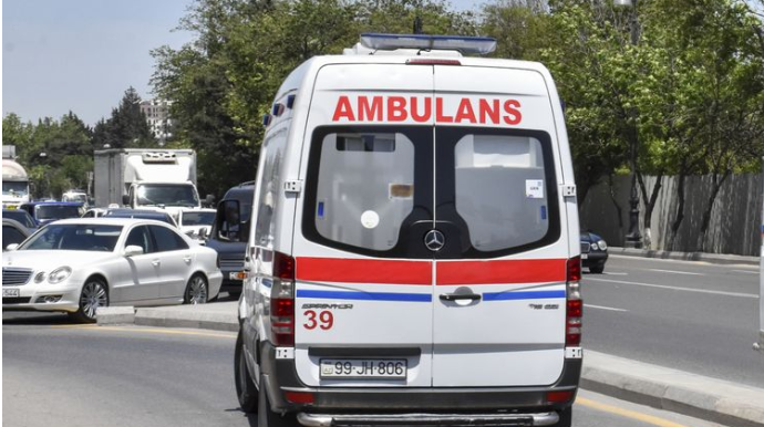Şirvanda avtomobilin vurduğu piyadanın hər iki ayağı sınıb