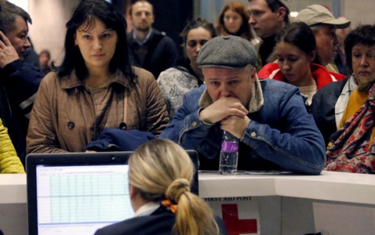 Riqa aeroportunda təyyarə təcili eniş edib