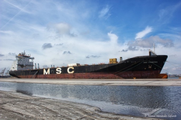 Türkiyədən Hayfa limanına gedən gəmidə yanğın baş verib