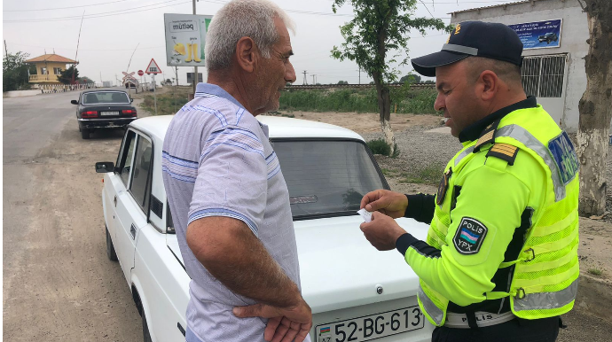 Salyan polisi reyd keçirdi: atmosferi çirkləndirən avtomobillər müəyyən edildi - FOTO