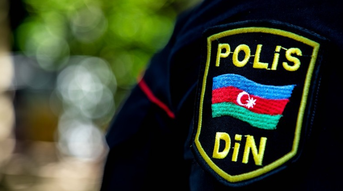 Deputat Azərbaycanda polislərin maaşının iki dəfə artırılmasını təklif edib 