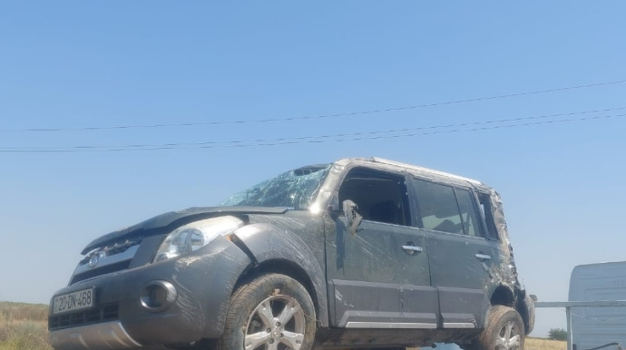 Şəmkirdə müəllimlər qəzaya düşdü: Biri öldü - FOTO - YENİLƏNİB