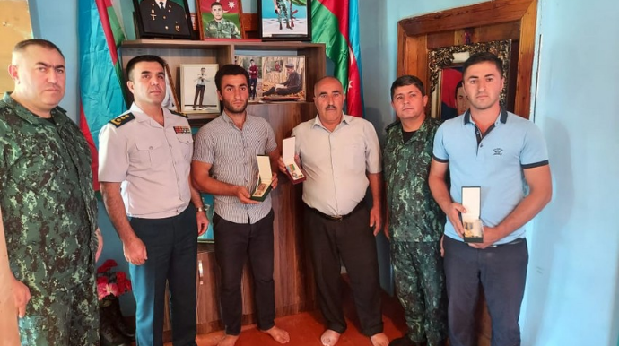 DSX rəhbərliyi şəhid sərhədçilərin ailələrinə və Vətən müharibəsi qazilərinə baş çəkib - FOTO