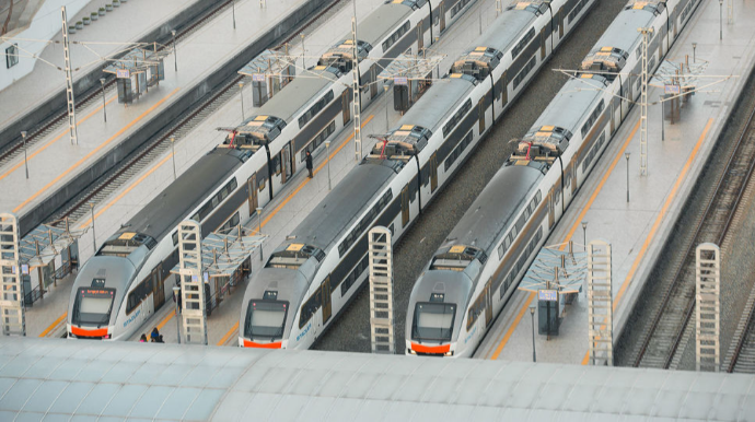 Ölkədaxili sərnişin qatarlarının hərəkəti nə vaxt bərpa ediləcək? - VİDEO 