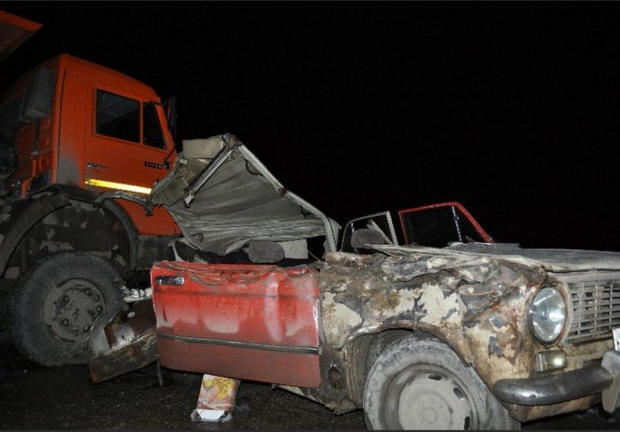 “011” “Kamaz”a çırpıldı: xəsarət alan var