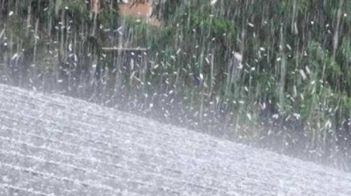 Azərbaycanını bəzi yerlərində şimşək çaxıb, leysan yağıb - FAKTİKİ HAVA 