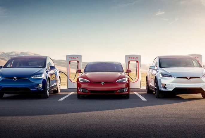 "Made in China" "Tesla"lar 6 min dollar daha ucuz satılacaq