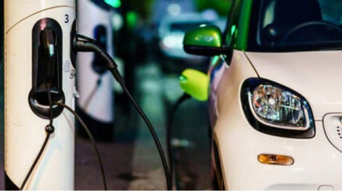 Azərbaycanda elektromobildən istifadənin stimullaşdırılması müzakirə edilib