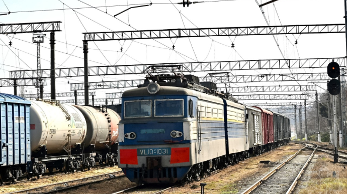 Azərbaycandan keçməklə Ermənistana gübrə və qarabaşaq göndərildi 