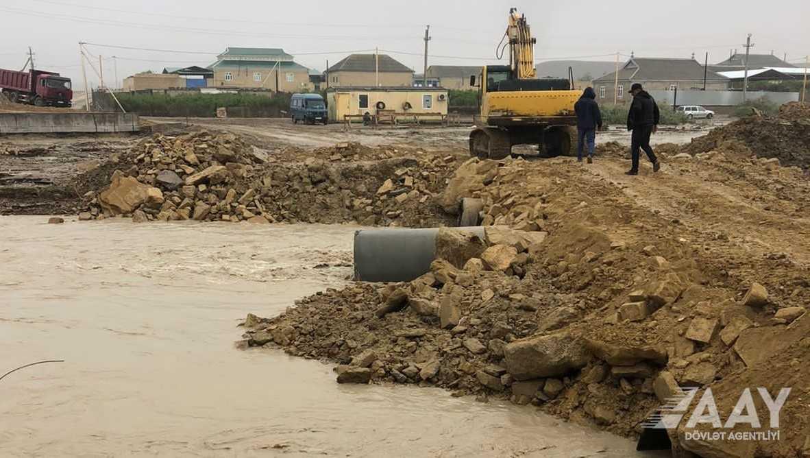 Prezident İlham Əliyev Mərdəkan-Zuğulba yolunda yerüstü piyada keçidinin açılışını edib - FOTOLAR