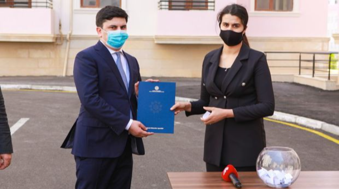 40 şəhid ailəsi və Qarabağ müharibəsi əlilinə mənzillər təqdim olundu   - FOTO