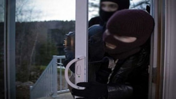 Evlərdən oğurluq edən şəxs saxlanılıb - Neftçalada