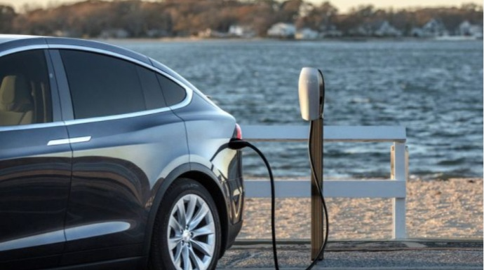 Elektromobilin gələcəyi risk altındadır? 